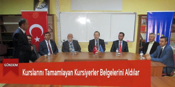 Kurslarını Tamamlayan Kursiyerler Belgelerini Aldılar