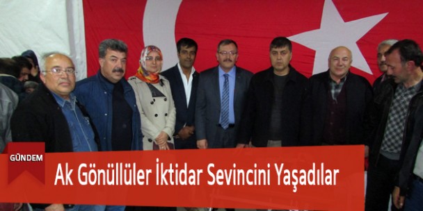 Ak Gönüllüler İktidar Sevincini Yaşadılar