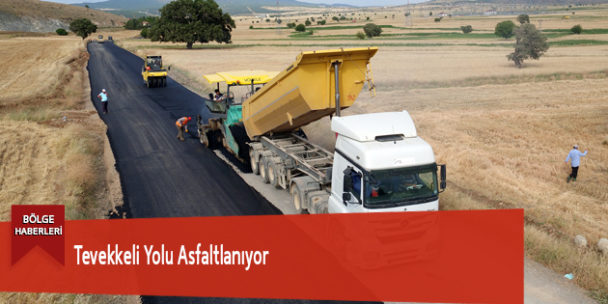 Tevekkeli Yolu Asfaltlanıyor
