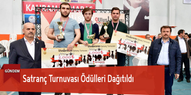 Satranç Turnuvası Ödülleri Dağıtıldı