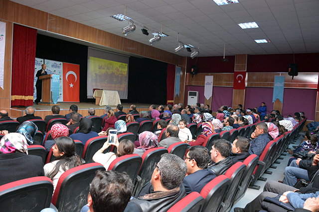 goksun_belediyesinden_canakkale_zaferi_konferansi (9)