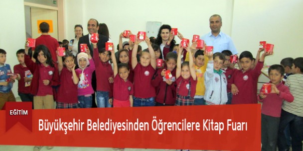 Büyükşehir Belediyesinden Öğrencilere Kitap Fuarı