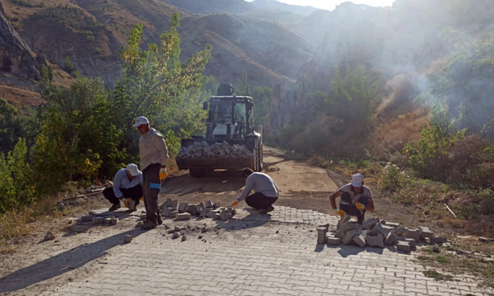 Değirmendere Yollarına Parke Büyükşehir’den