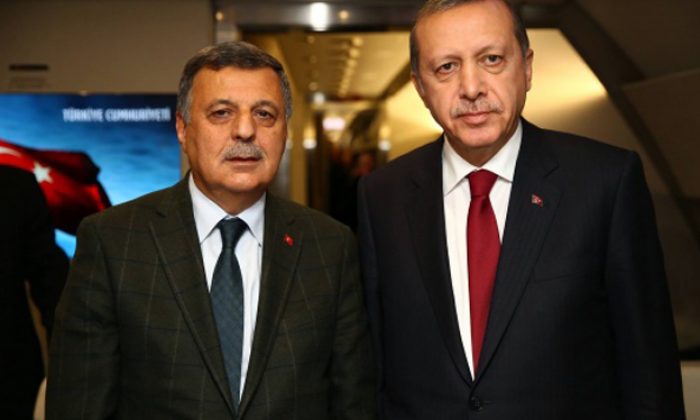 Nevzat Pakdil, TPB’de Güven Tazeledi