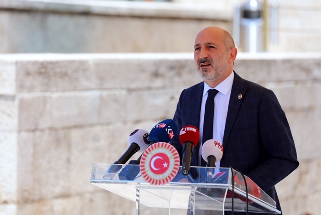 CHP’Lİ ÖZTUNÇ’UN MUTLU GÜNÜ